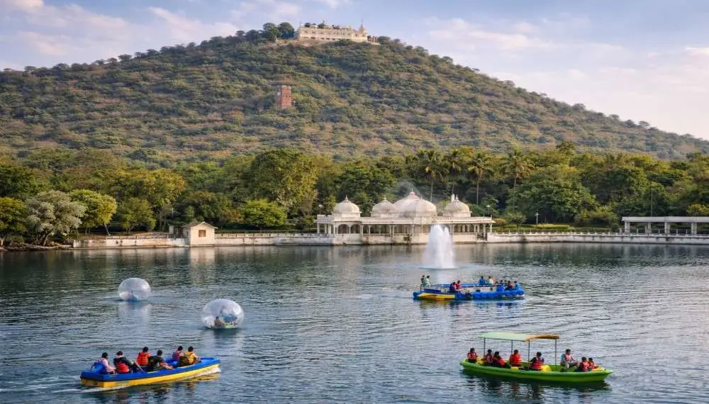 Dudh Talai Lake Udaipur and Karni Mata temple view
