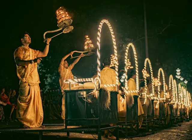 Evening Ganga Aarti in Haridwar on Do Dham Yatra