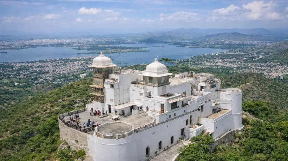 Sajjangarh Palace Udaipur for photoshoot hilltop view
